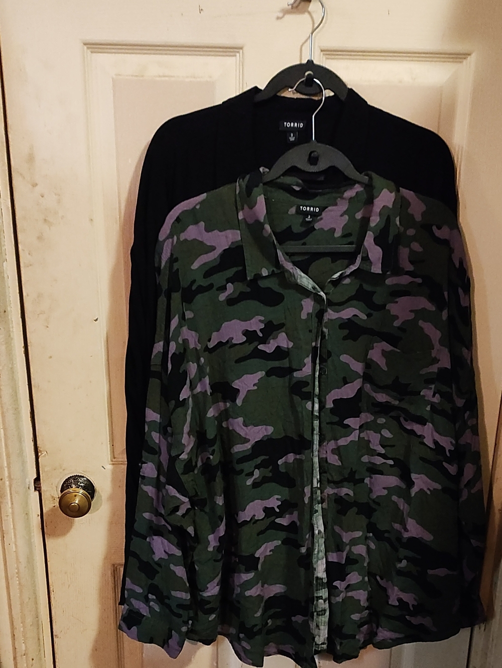 Torrid- set of 2 button up blouses.